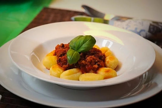 Gnocchis mit fruchtiger Hack-Fleischsauce